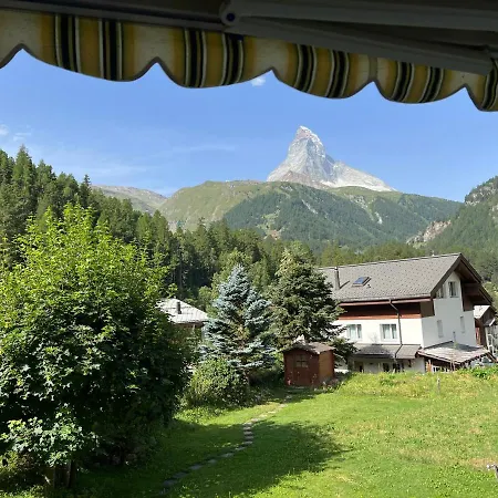 Апартаменти Haus Vira *