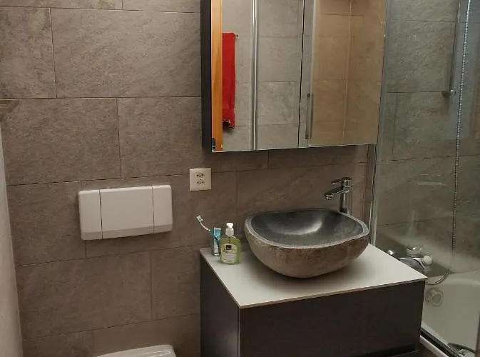 Haus Vira Apartman *