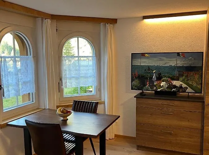 Haus Vira Lägenhet *