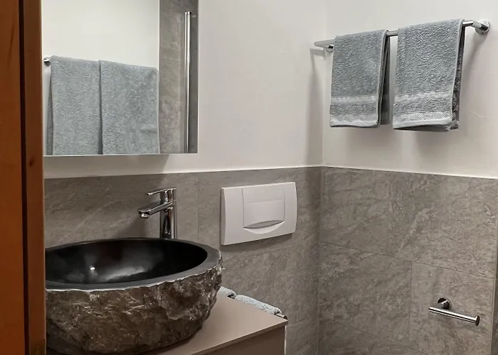 Haus Vira Lägenhet *