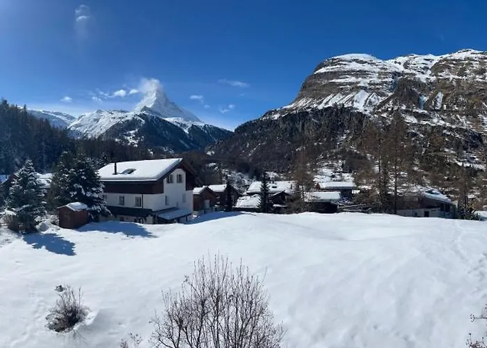 アパート Haus Vira