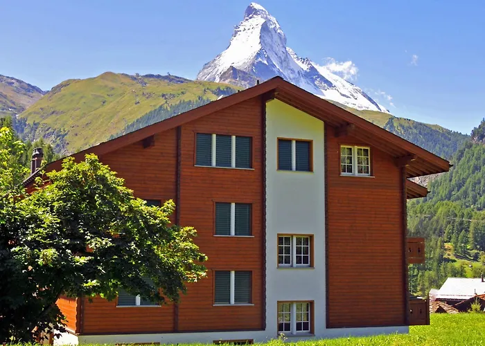 アパート Haus Vira